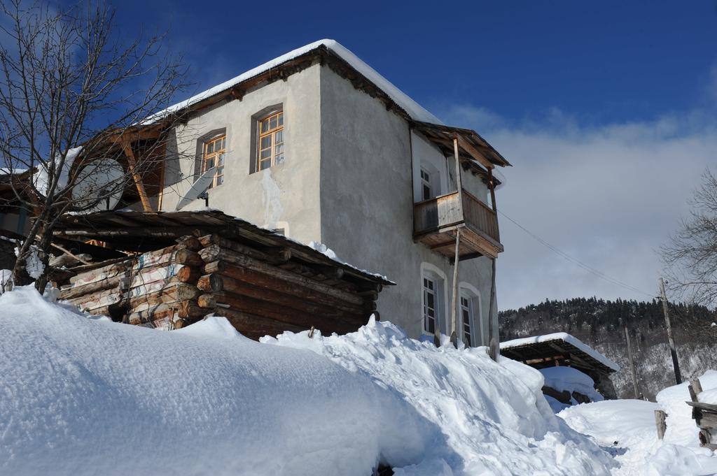 Guest House Murkvam Tvebishi Esterno foto